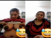 Desi Bhabhi Shows Her Big Boobs