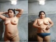 Desi Bhabhi Shows Her Big Boobs and Pussy